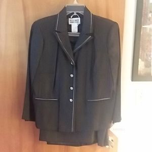 Ladies plus washable suit